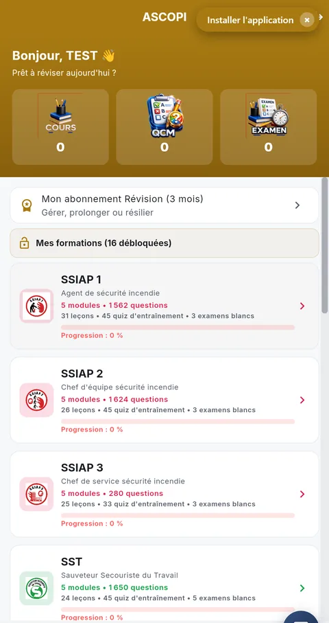Les 16 formations de l'abonnement, chacune avec son nombre de modules, de questions, de leçons et de quiz.